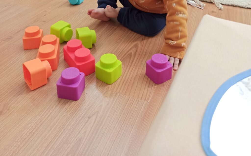 El dia a dia al grup de petits, el mes d’Abril!